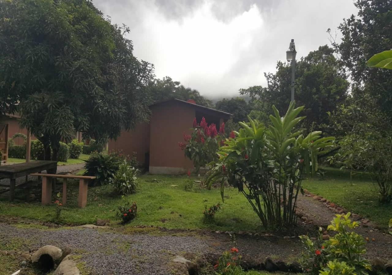 Paraiso Volcano Lodge Guayabo  Exterior foto